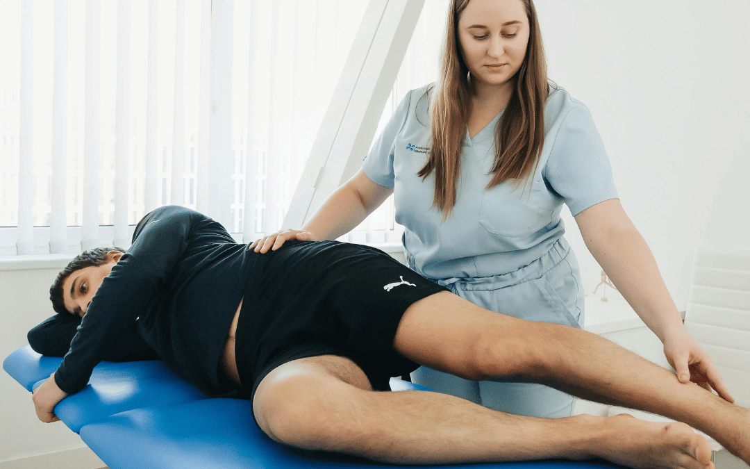 Beat Knee Pain in Port Credit: Physiotherapy that Helps You Move Better